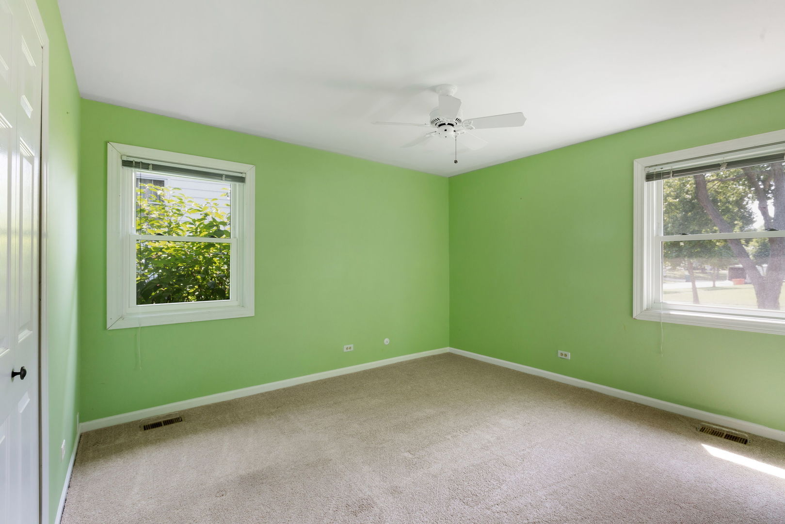 650 Twisted Oak Lane Property Photo 14