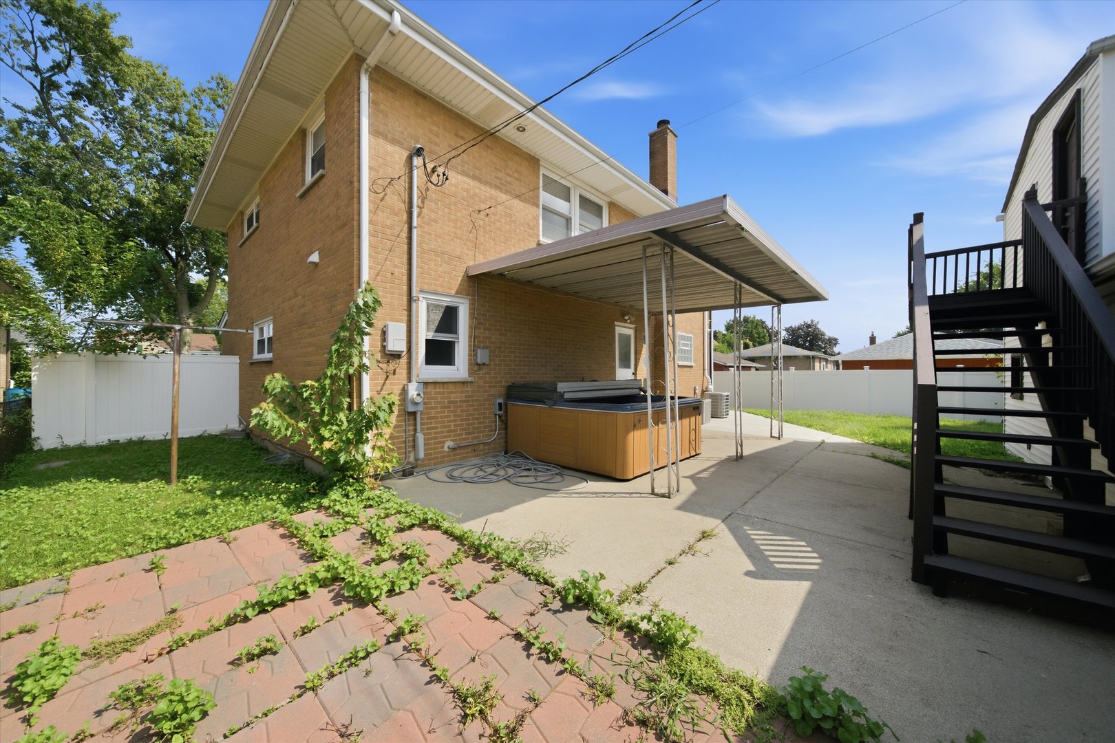 2420 Elm Street Property Photo 38