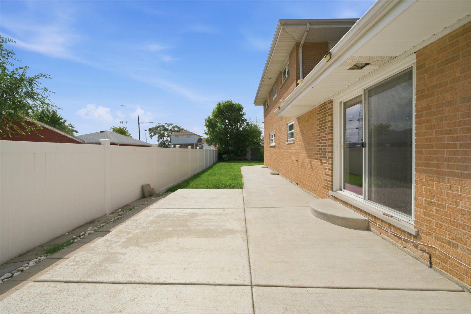 2420 Elm Street Property Photo 39
