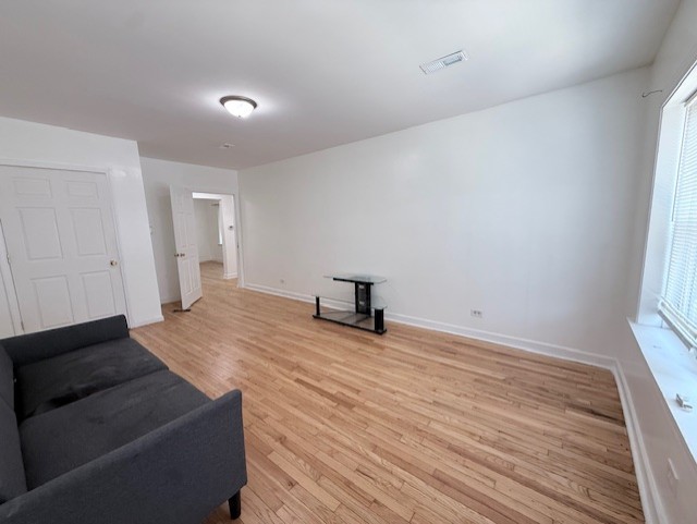 834 N Christiana Avenue 1 Property Photo 4