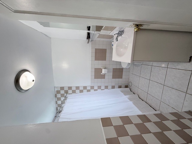 834 N Christiana Avenue 1 Property Photo 8