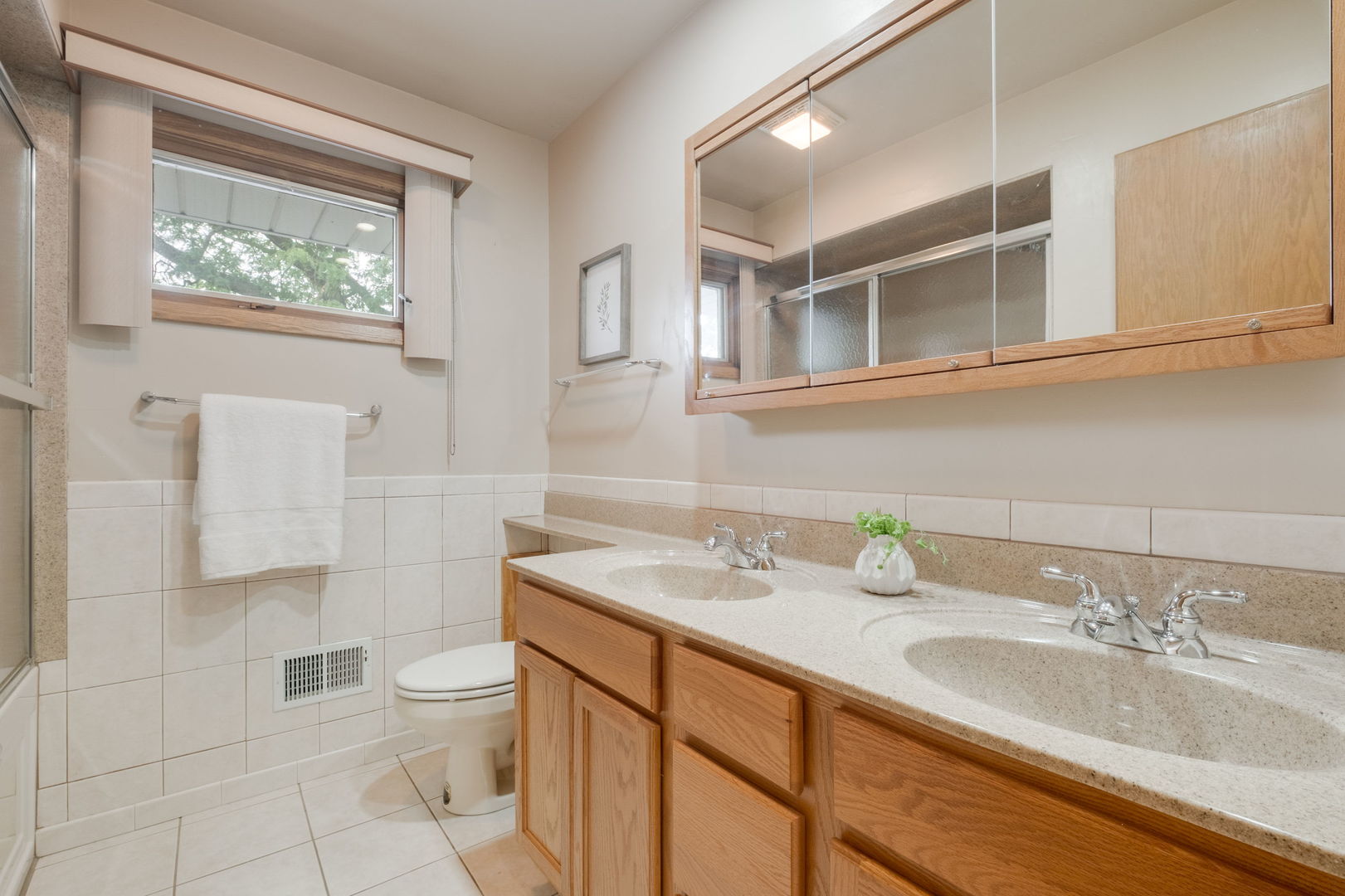 2319 Westwood Drive Property Photo 14