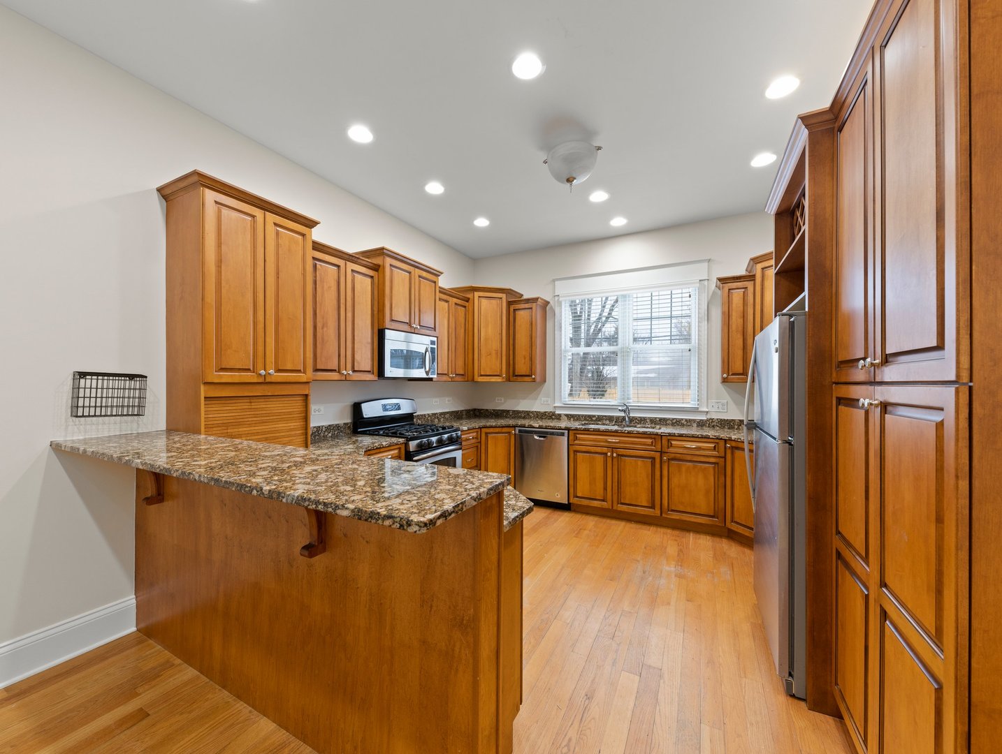 120 W Porter Avenue Property Photo 9