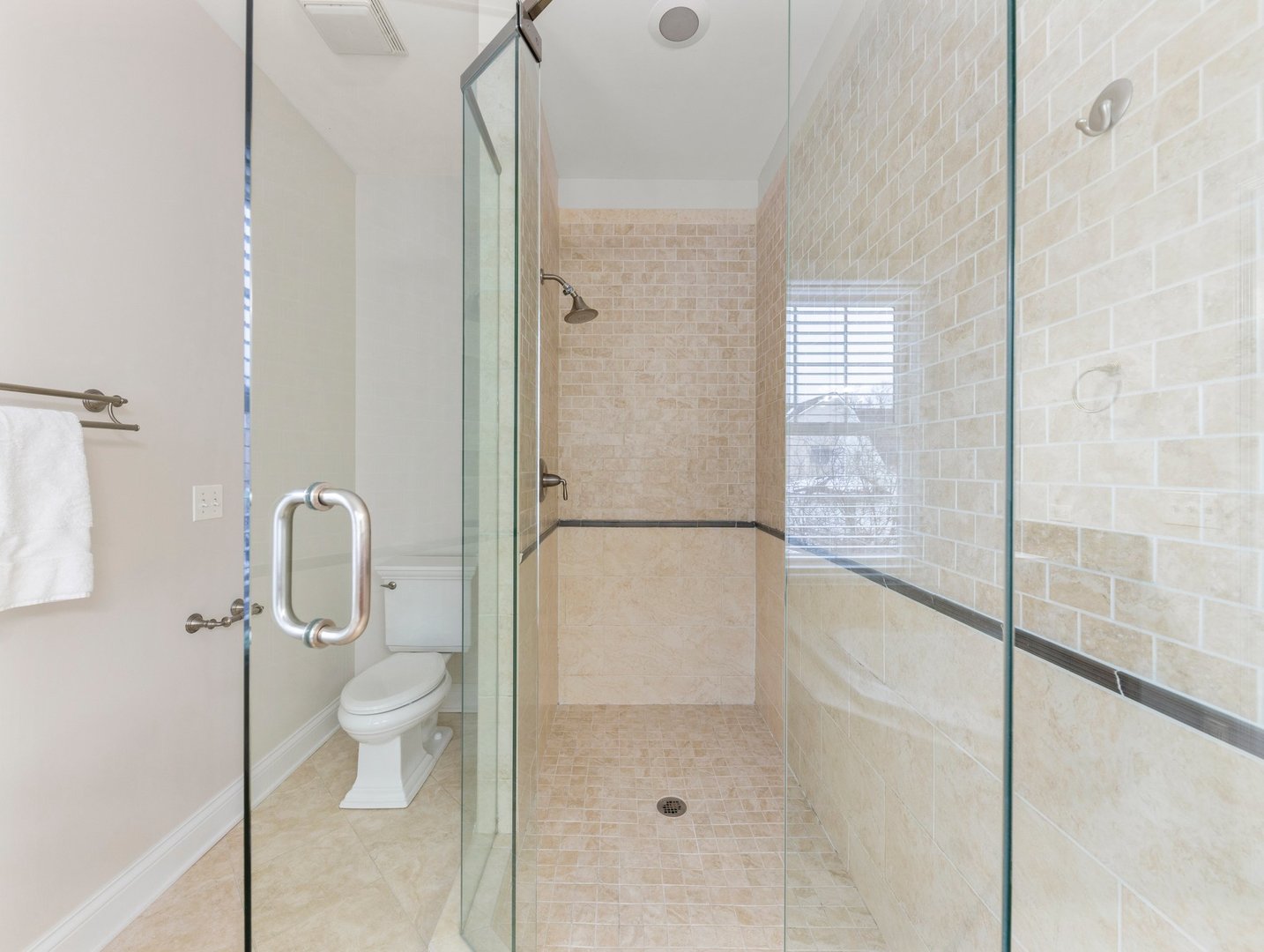 120 W Porter Avenue Property Photo 16
