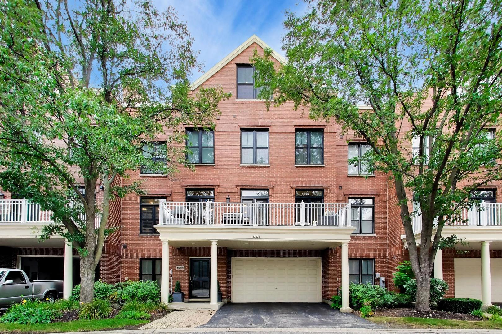 1865 Admiral Court 92 Property Photo 1