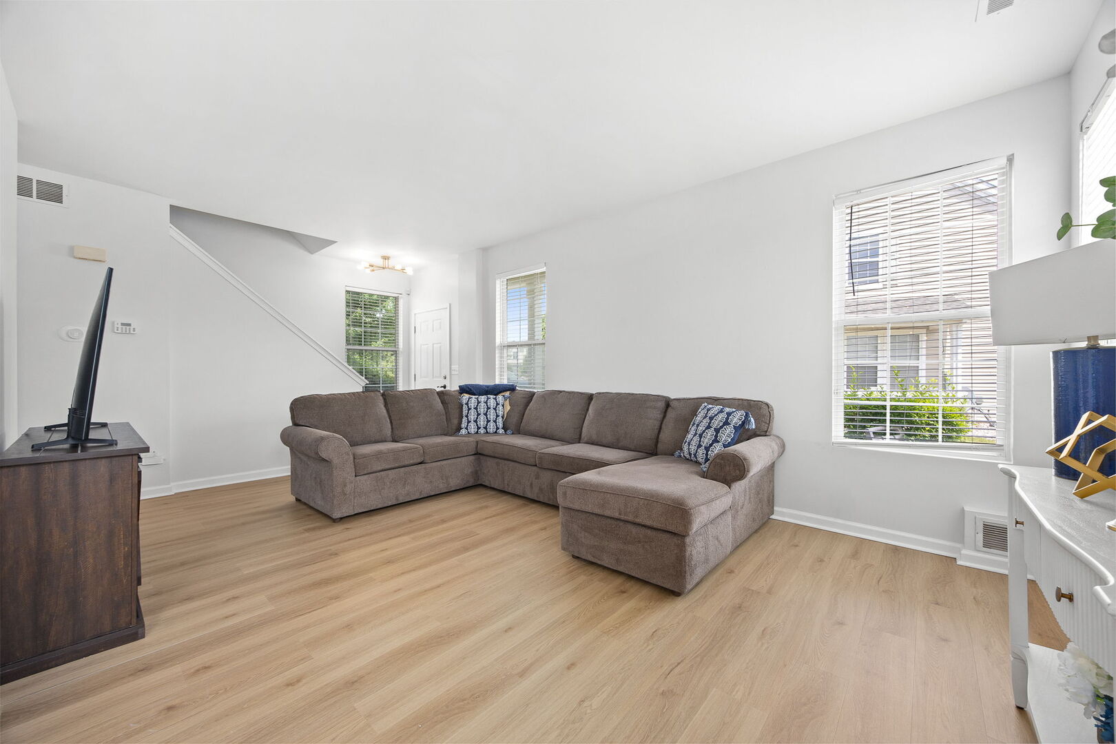 25025 Clare Circle Property Photo 14