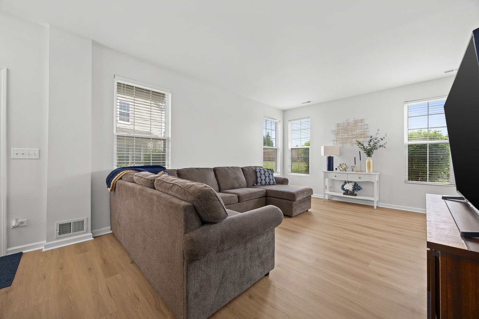 25025 Clare Circle Property Photo 17