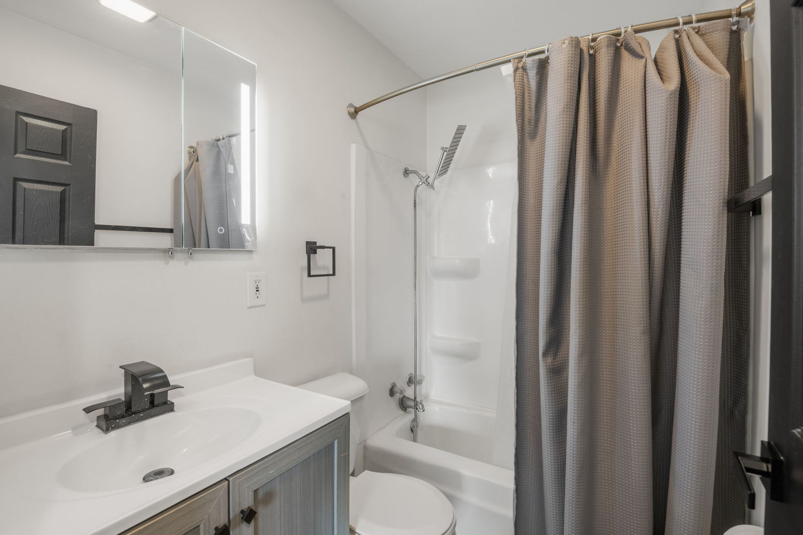 10004 Nw Circle Drive Property Photo 12