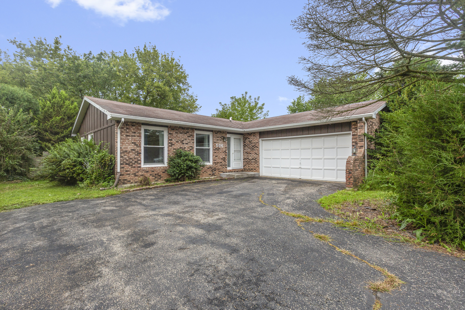 536 Thompson Avenue Property Photo 2