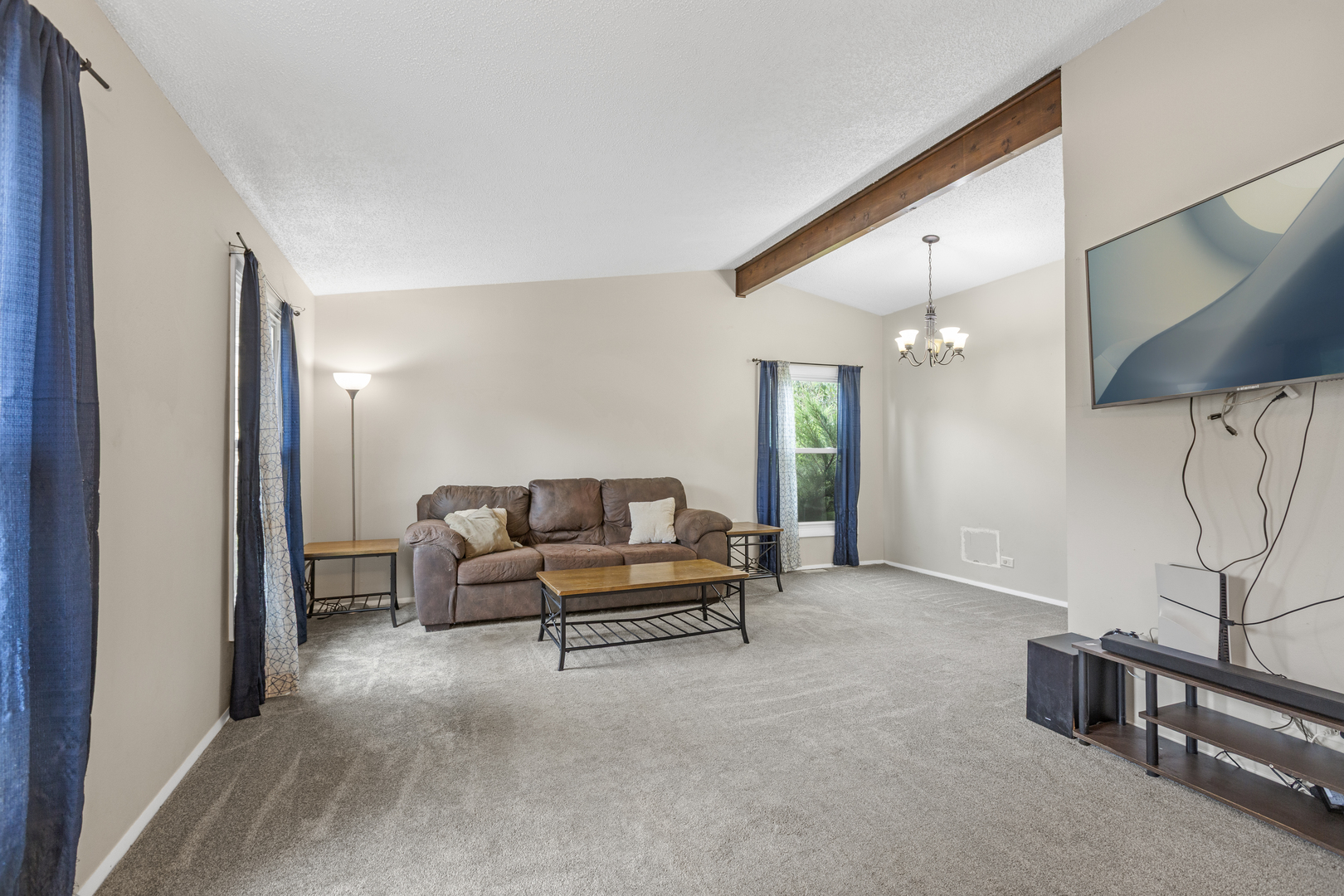 536 Thompson Avenue Property Photo 3
