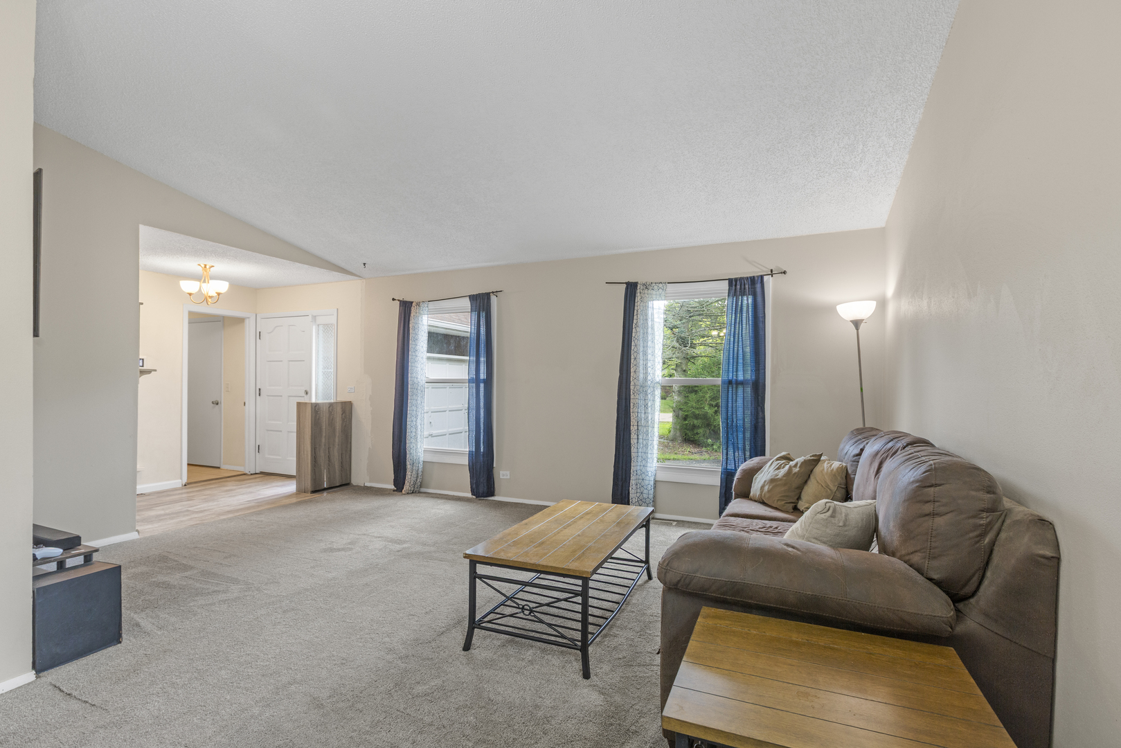 536 Thompson Avenue Property Photo 4