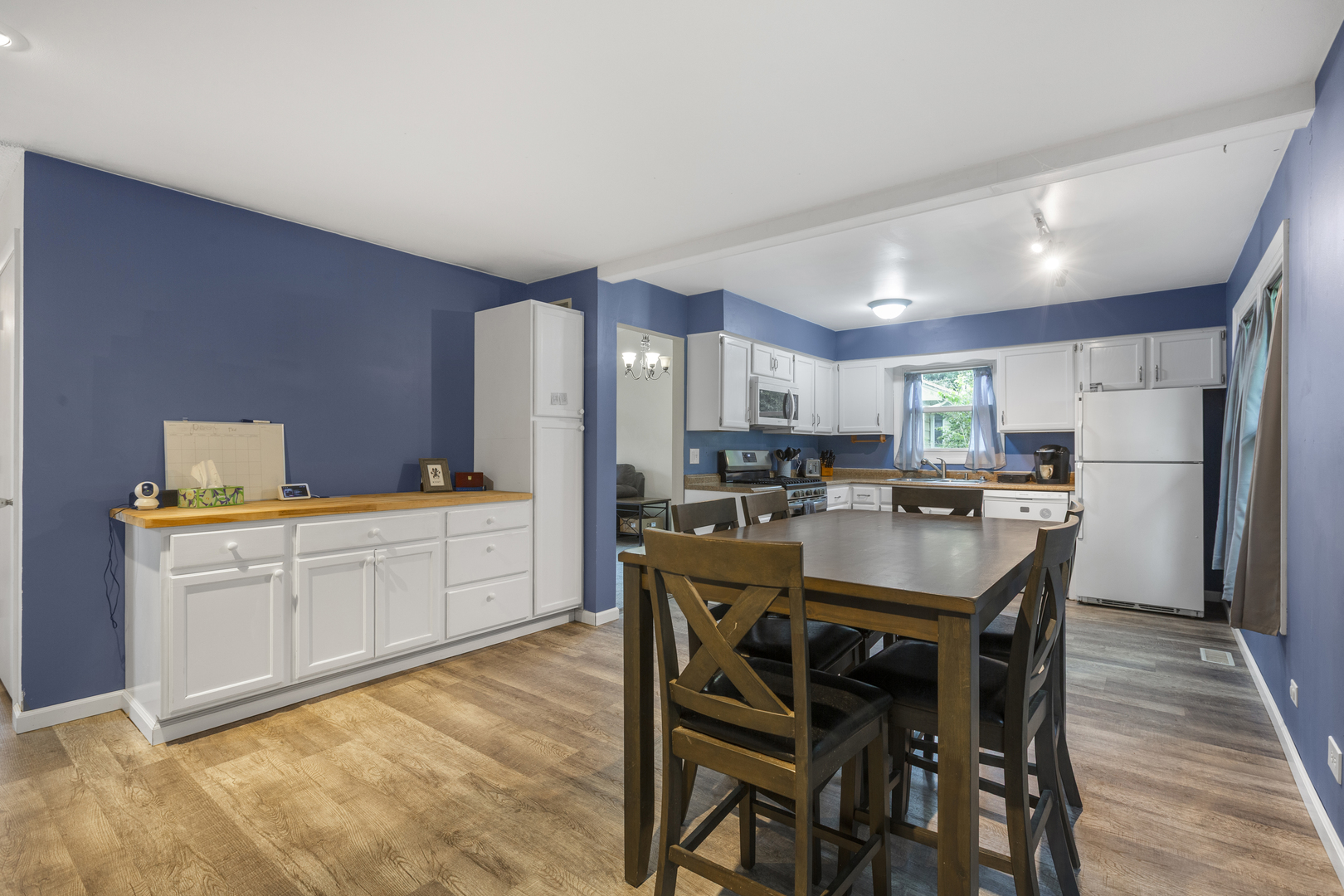 536 Thompson Avenue Property Photo 7