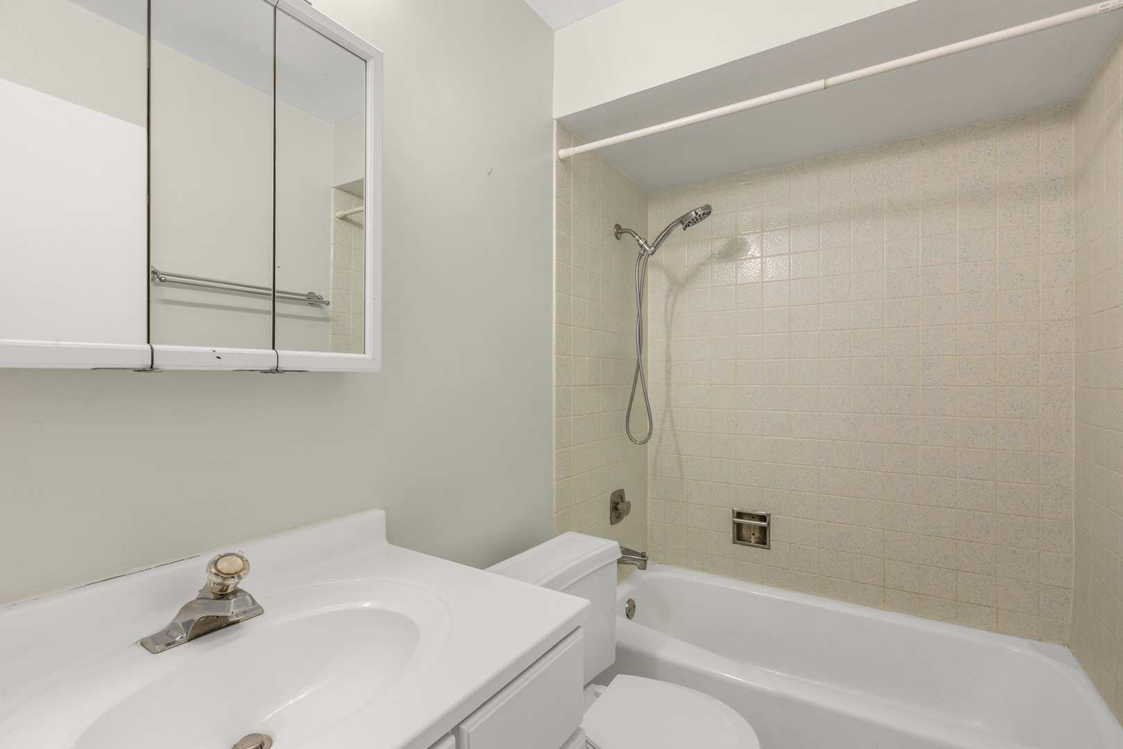 536 Thompson Avenue Property Photo 11