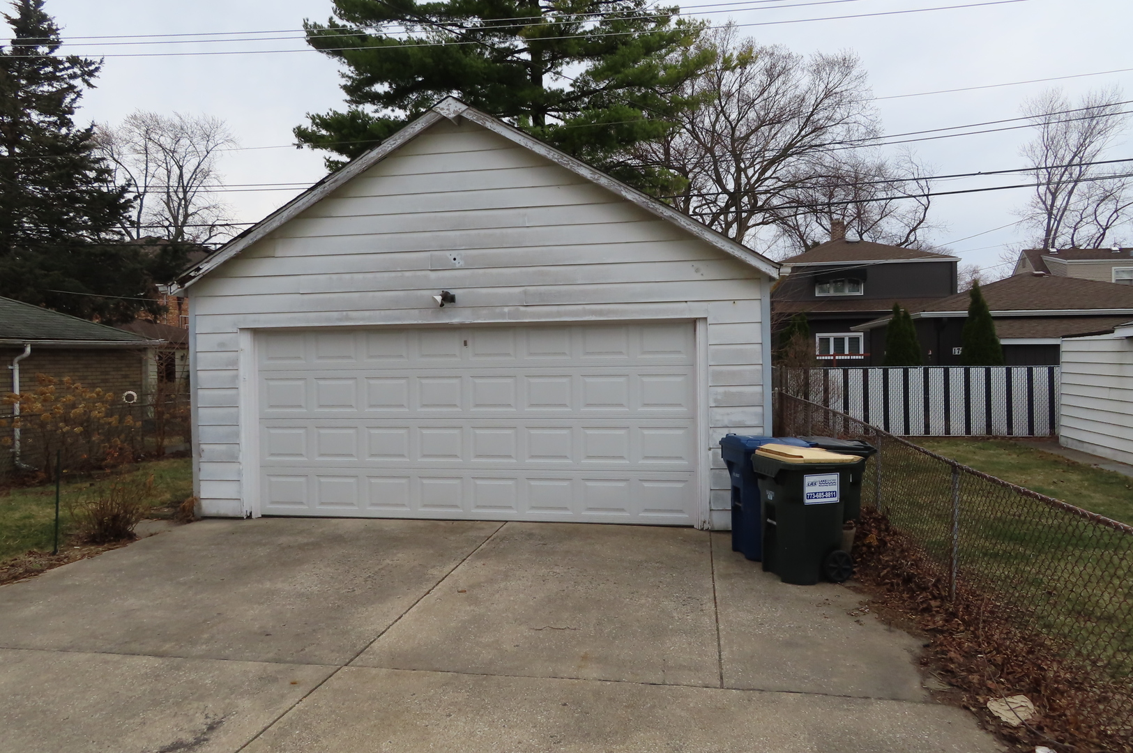 1710 N 73rd Court Property Photo 3