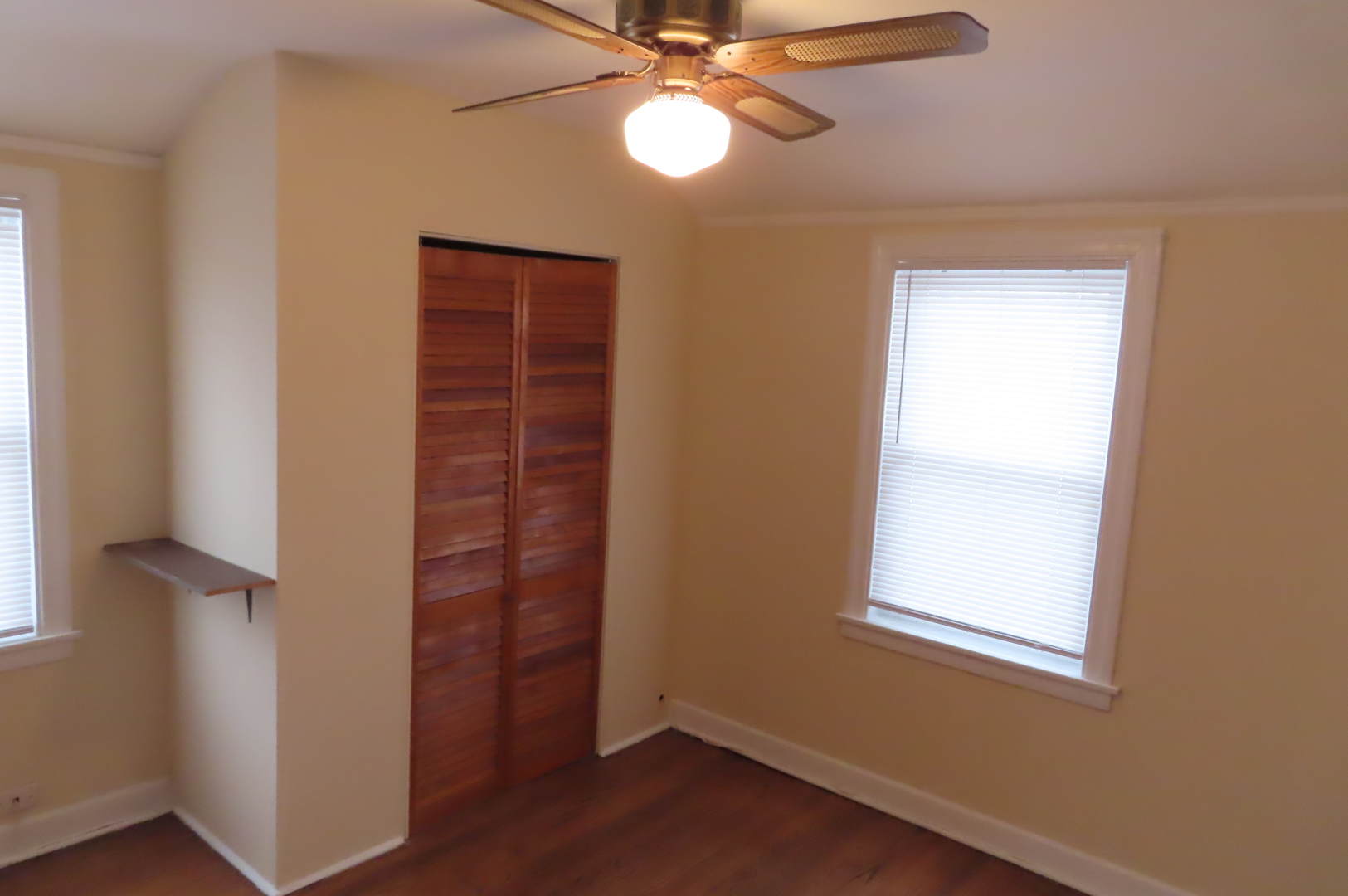 1710 N 73rd Court Property Photo 5
