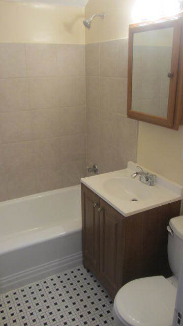 1710 N 73rd Court Property Photo 8