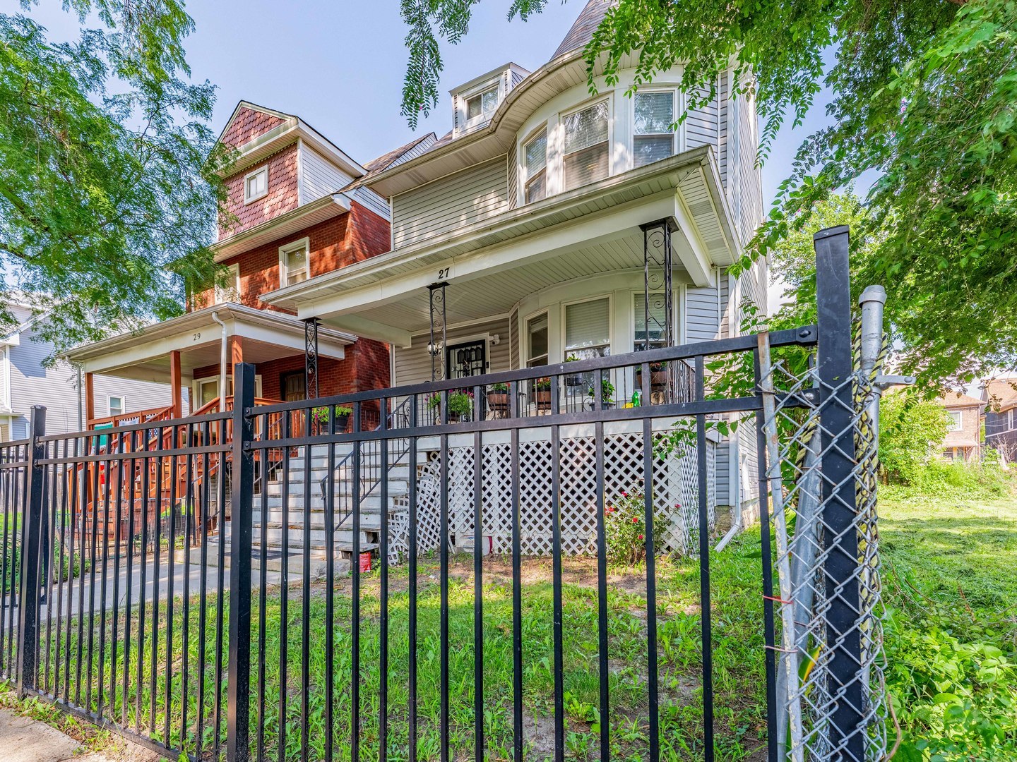 27 N Lockwood Avenue Property Photo 3