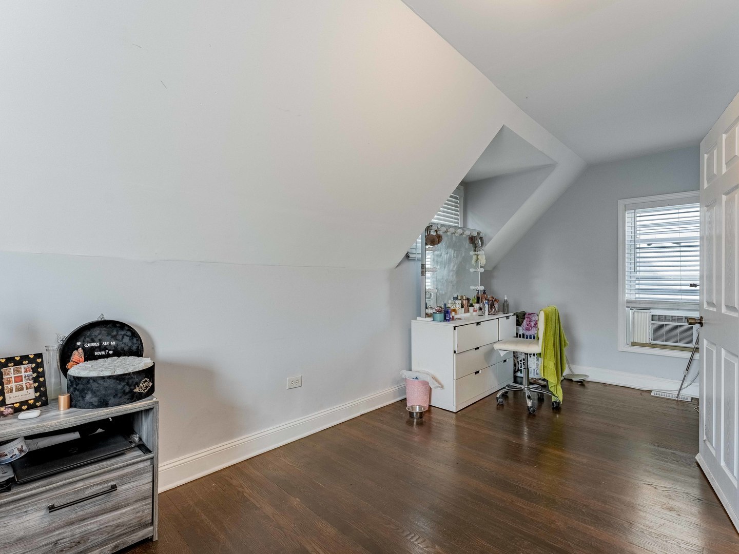 27 N Lockwood Avenue Property Photo 23