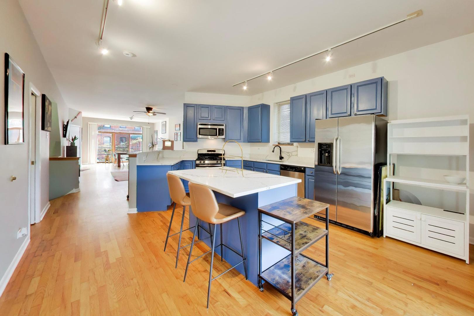 1112 W Fry Street A Property Photo 11