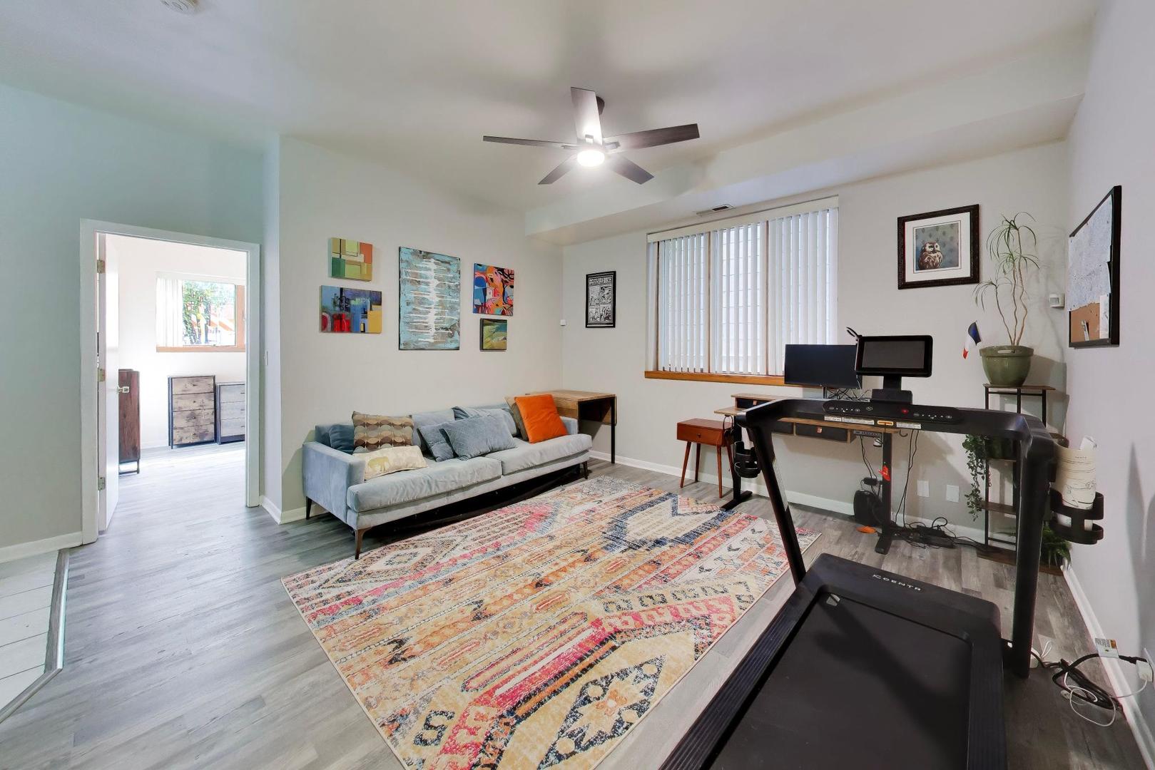 1112 W Fry Street A Property Photo 14