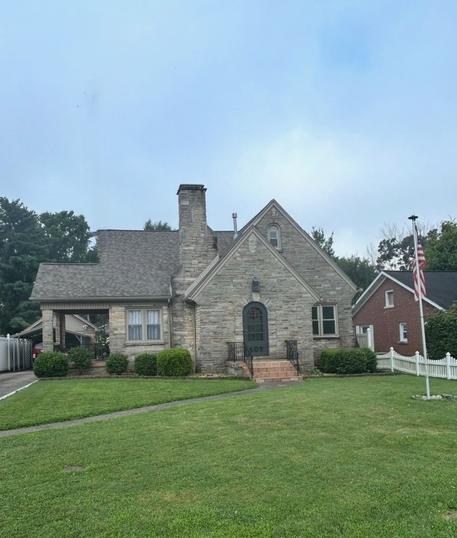 609 Elm Street