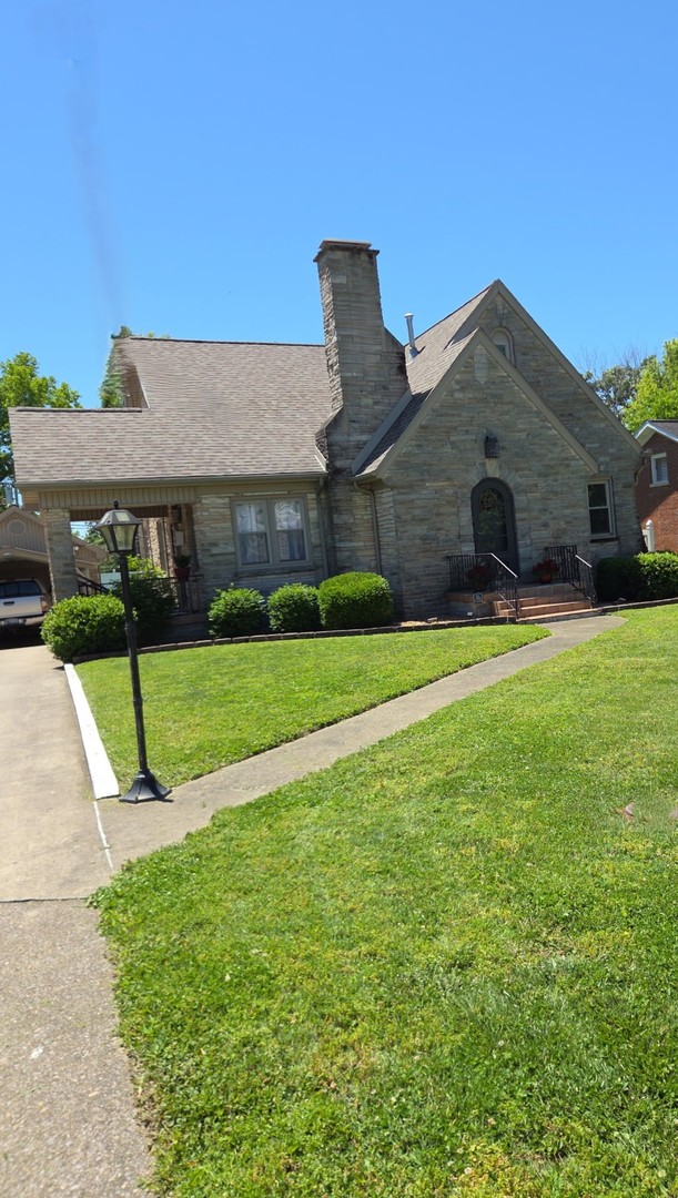609 Elm Street Property Photo 3