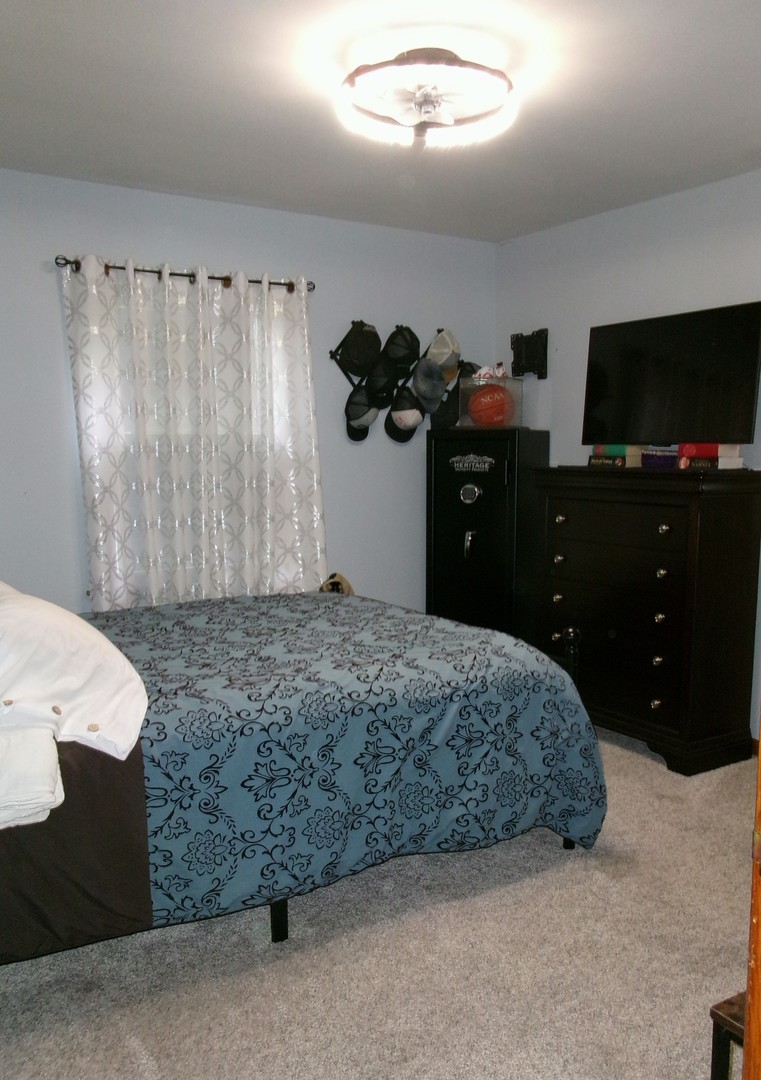 609 Elm Street Property Photo 13