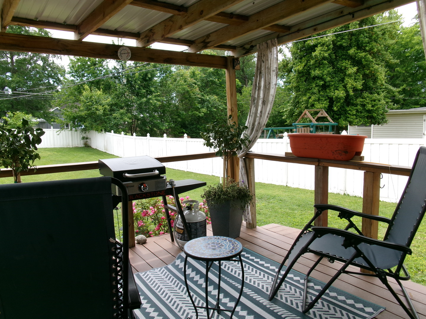 609 Elm Street Property Photo 25