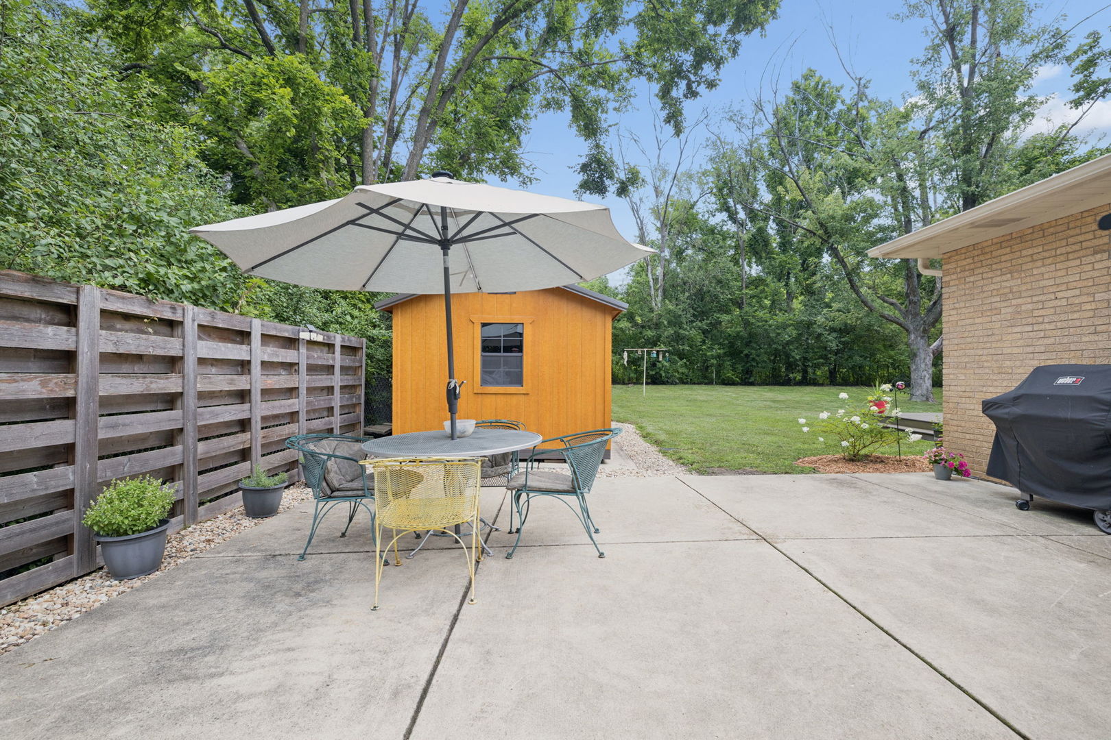 8165 Clarendon Hills Road Property Photo 28