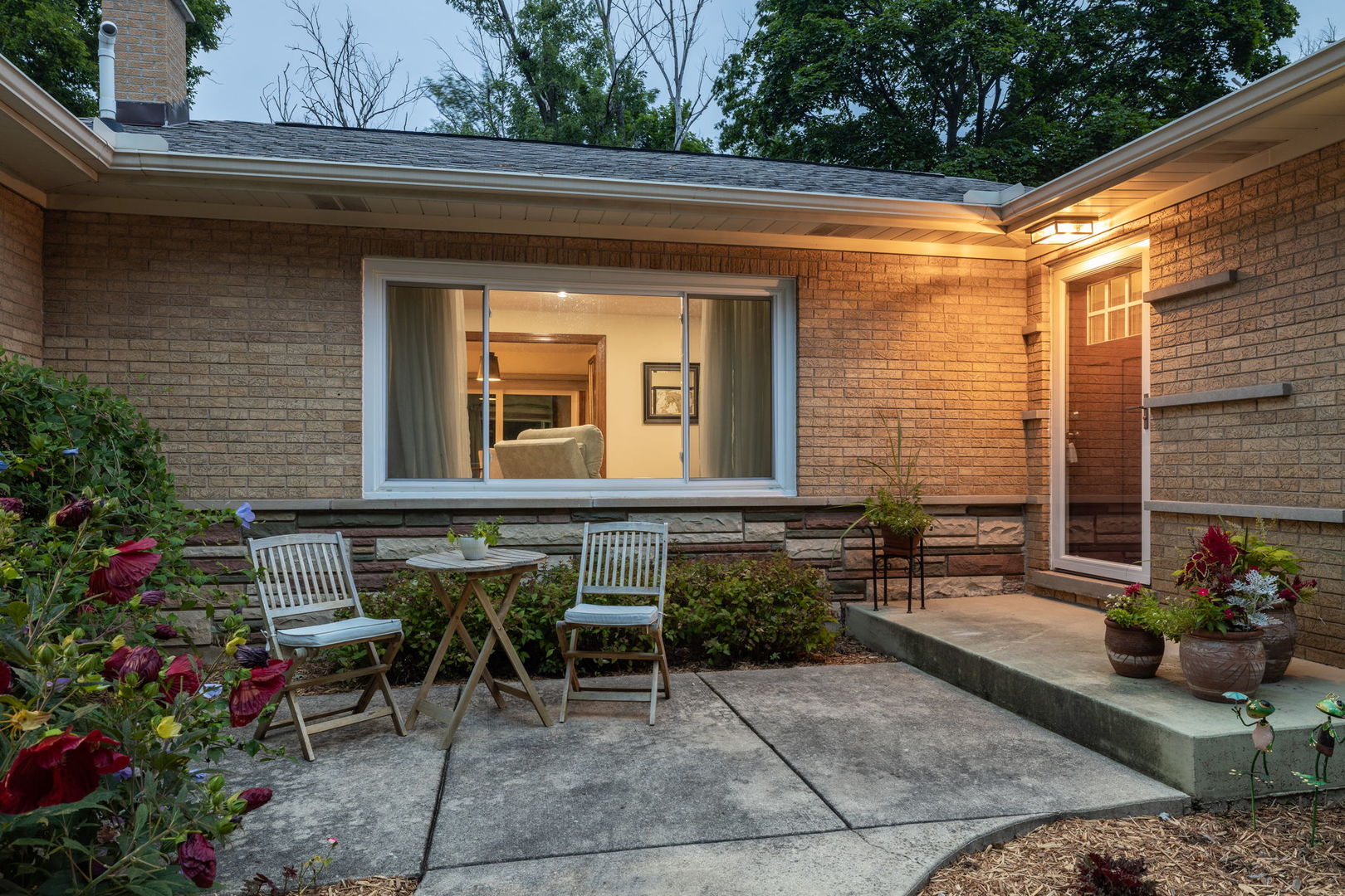 8165 Clarendon Hills Road Property Photo 30