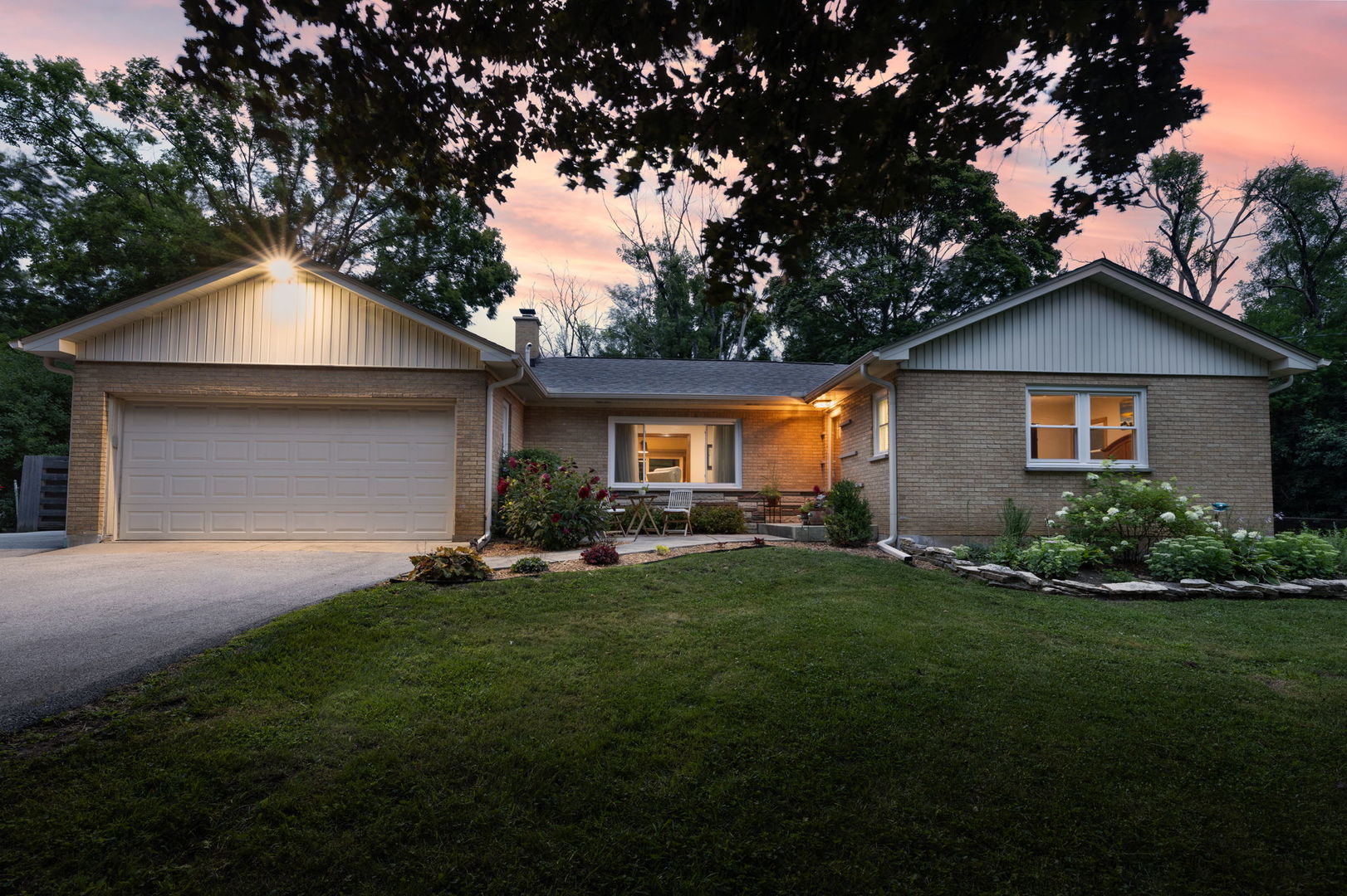 8165 Clarendon Hills Road Property Photo 33