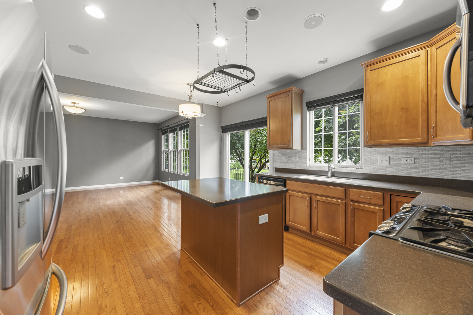3111 Drury Lane Property Photo 8