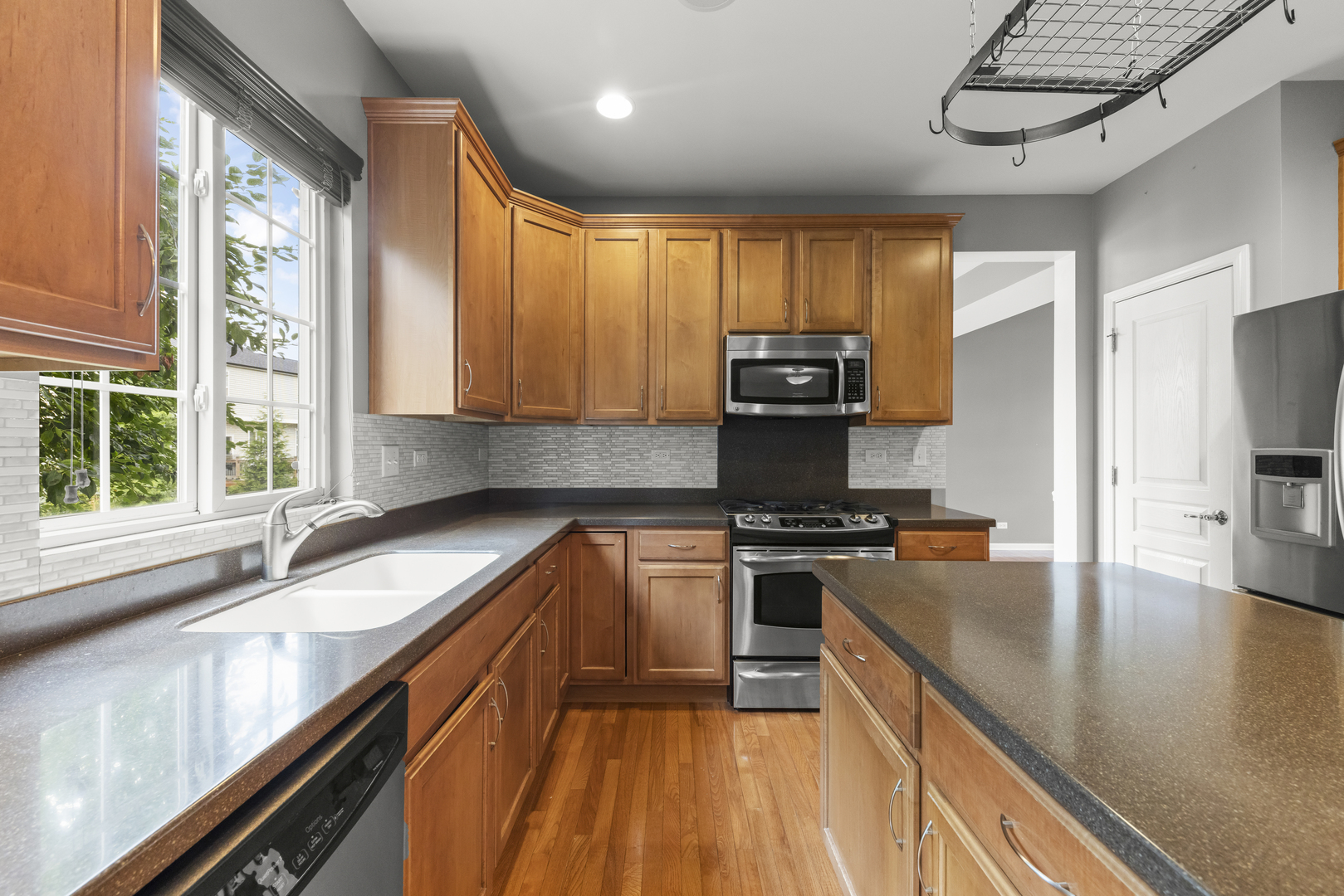 3111 Drury Lane Property Photo 11