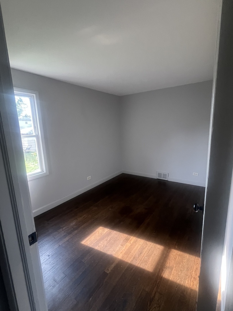 16750 Bulger Avenue Property Photo 16
