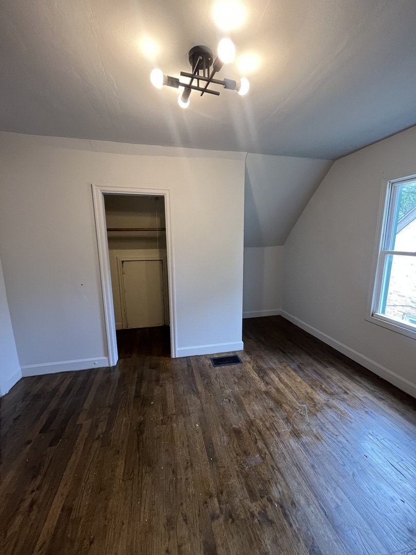 16750 Bulger Avenue Property Photo 20