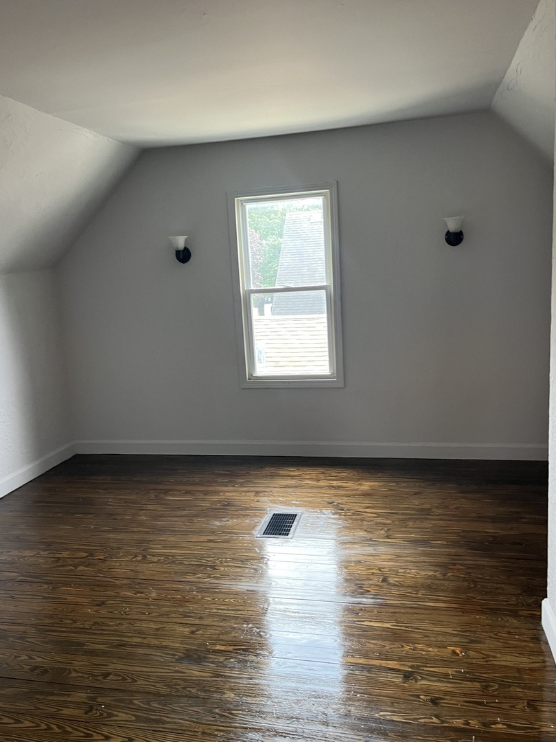 16750 Bulger Avenue Property Photo 22