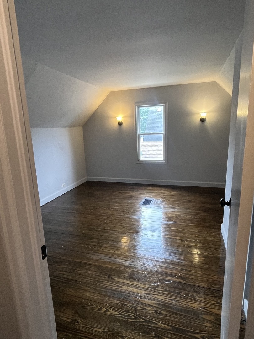 16750 Bulger Avenue Property Photo 24