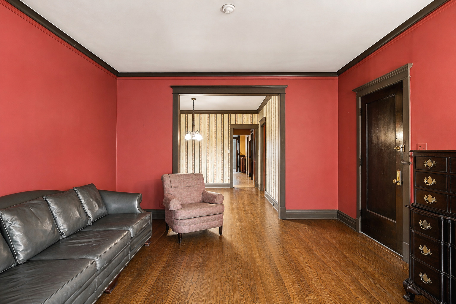 5122 N Leavitt Street Property Photo 15