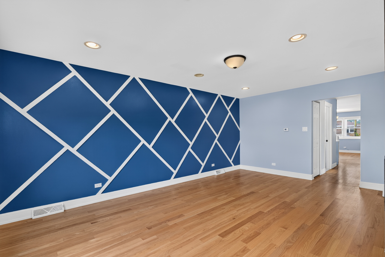272 Madison Avenue Property Photo 5