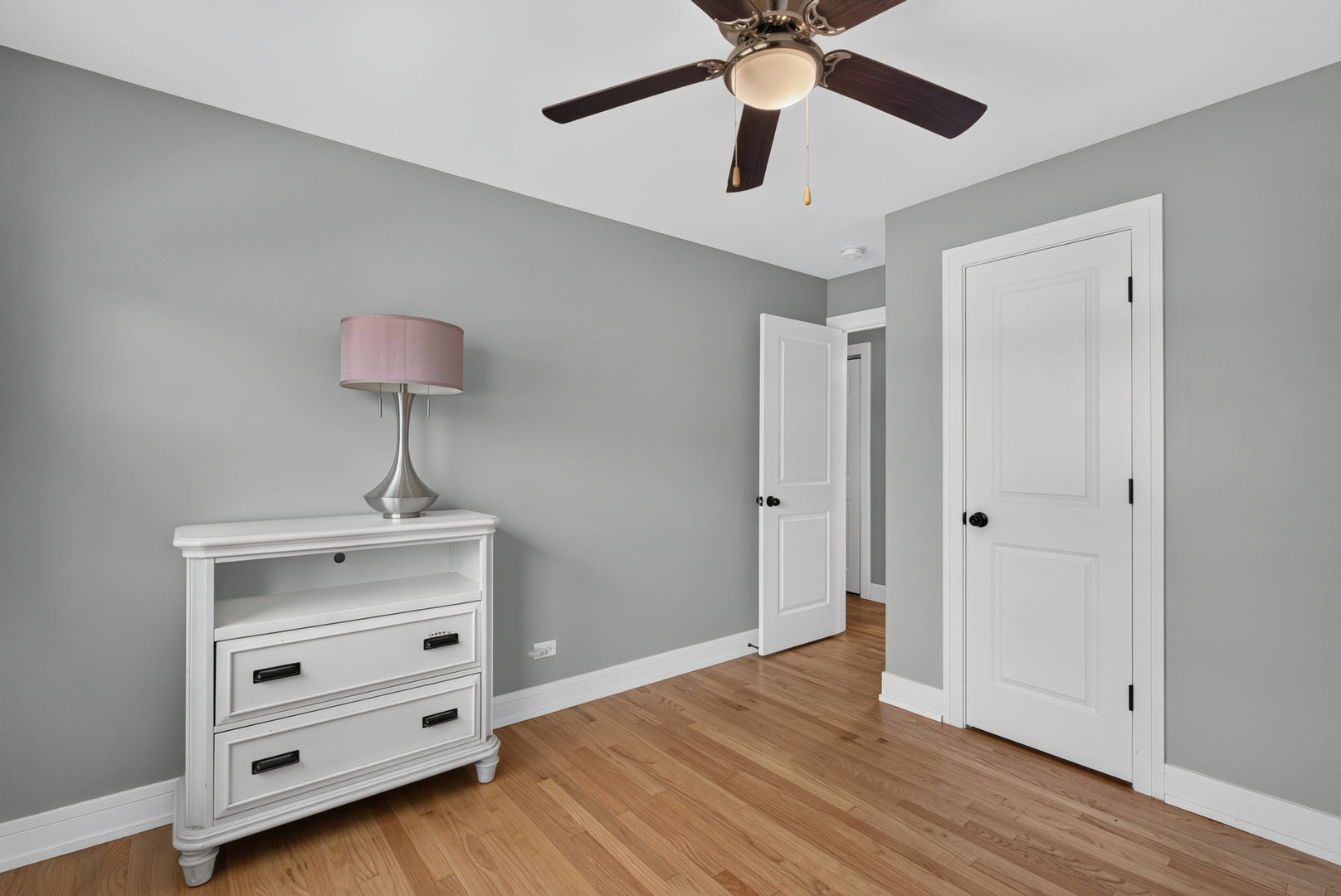 272 Madison Avenue Property Photo 6