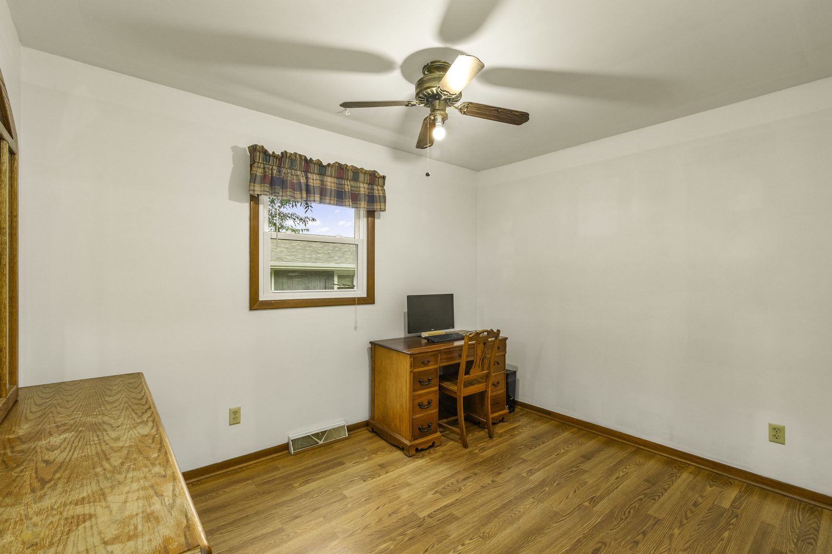 699 Karen Drive Property Photo 15