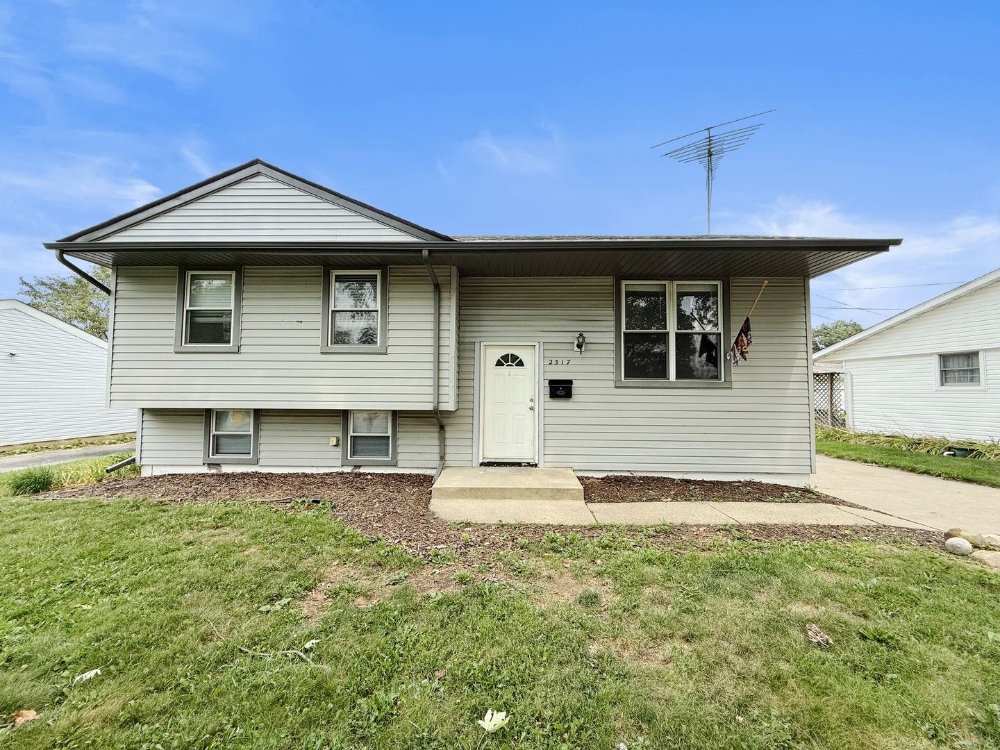 2517 Campbell Street Property Photo 1