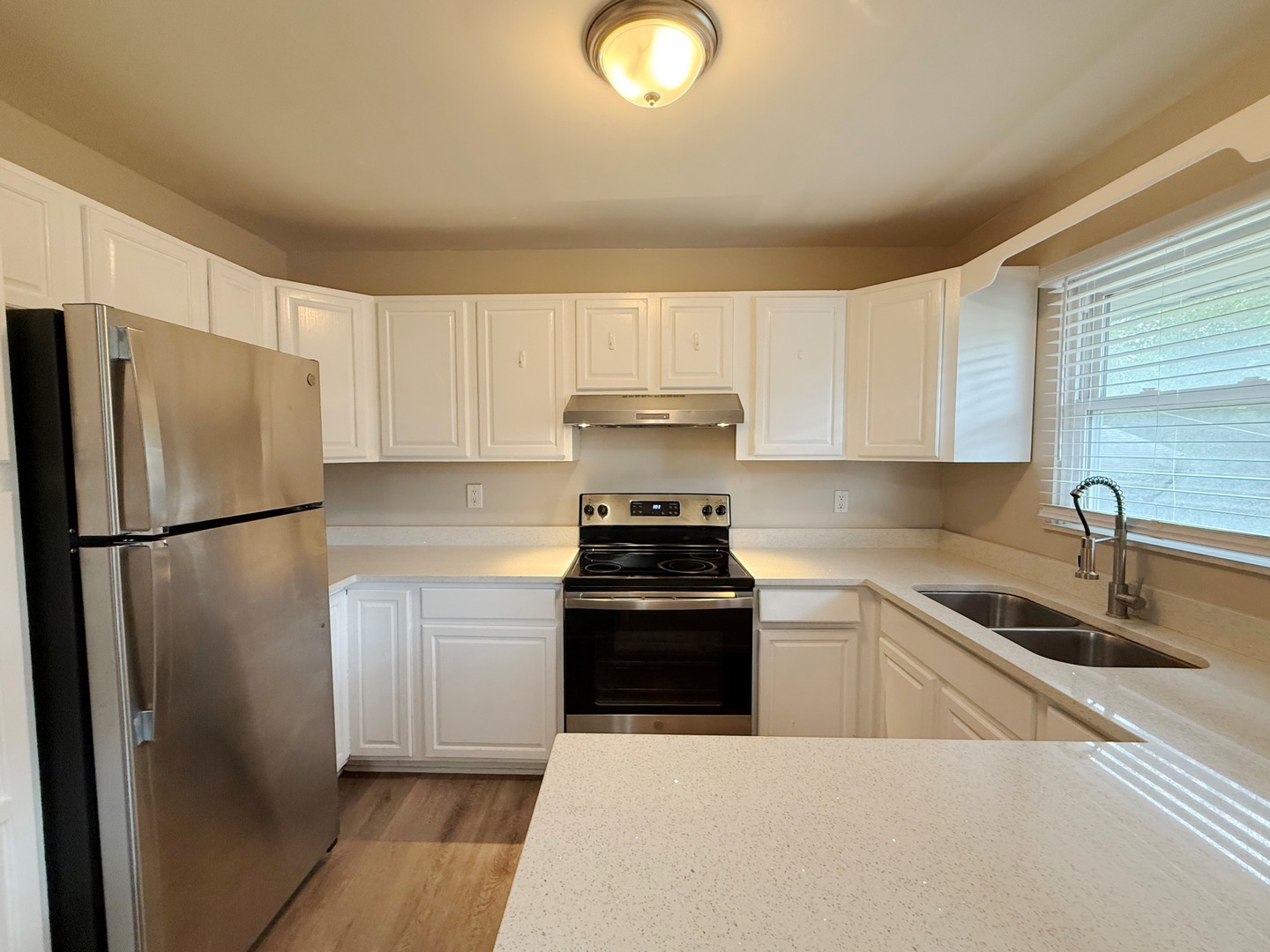 2517 Campbell Street Property Photo 8