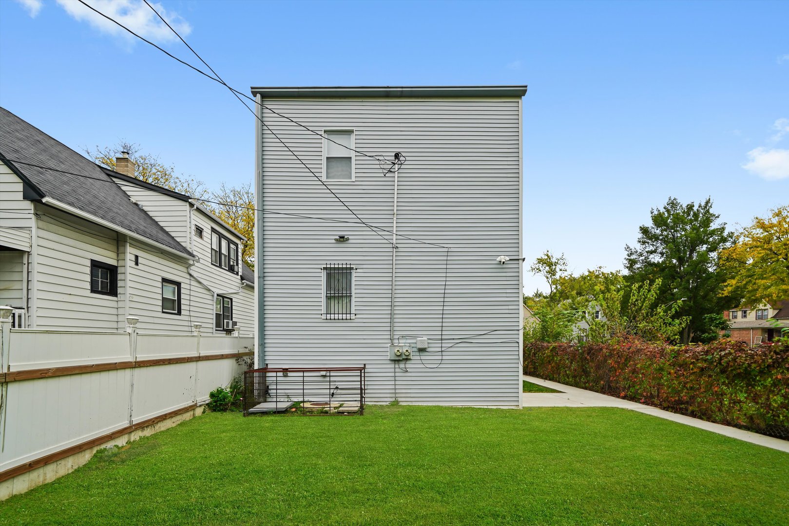10560 S Lafayette Avenue Property Photo 17