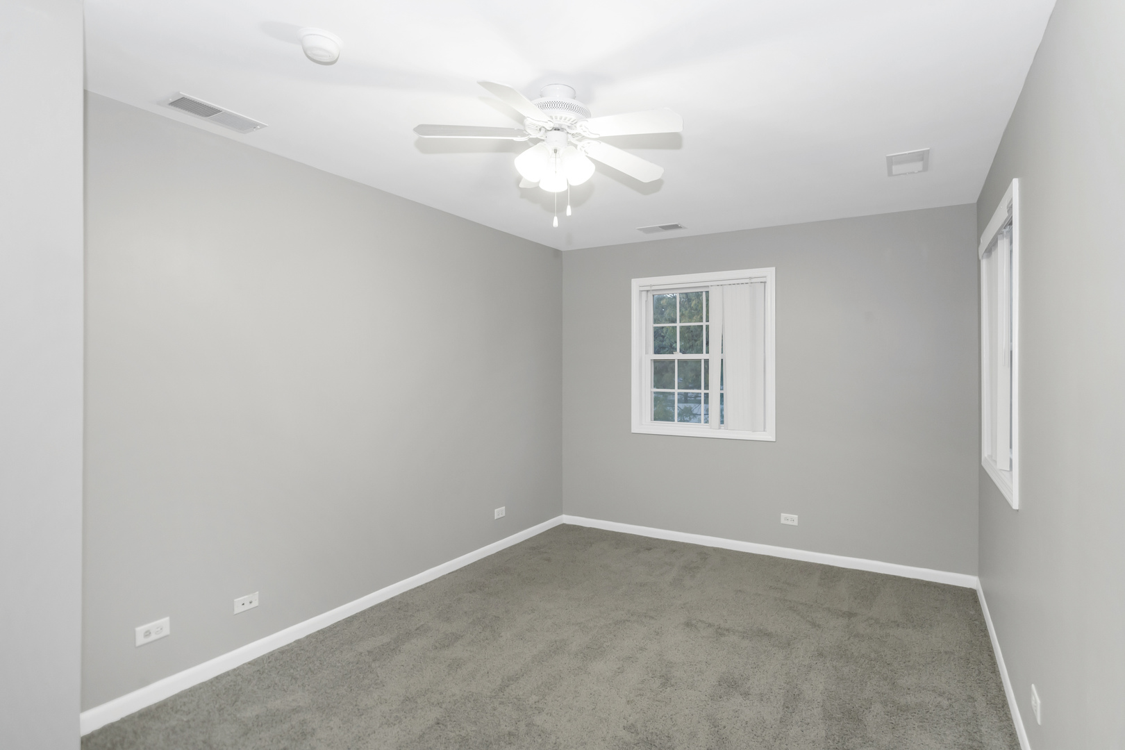 1235 W Schaumburg Road Property Photo 35