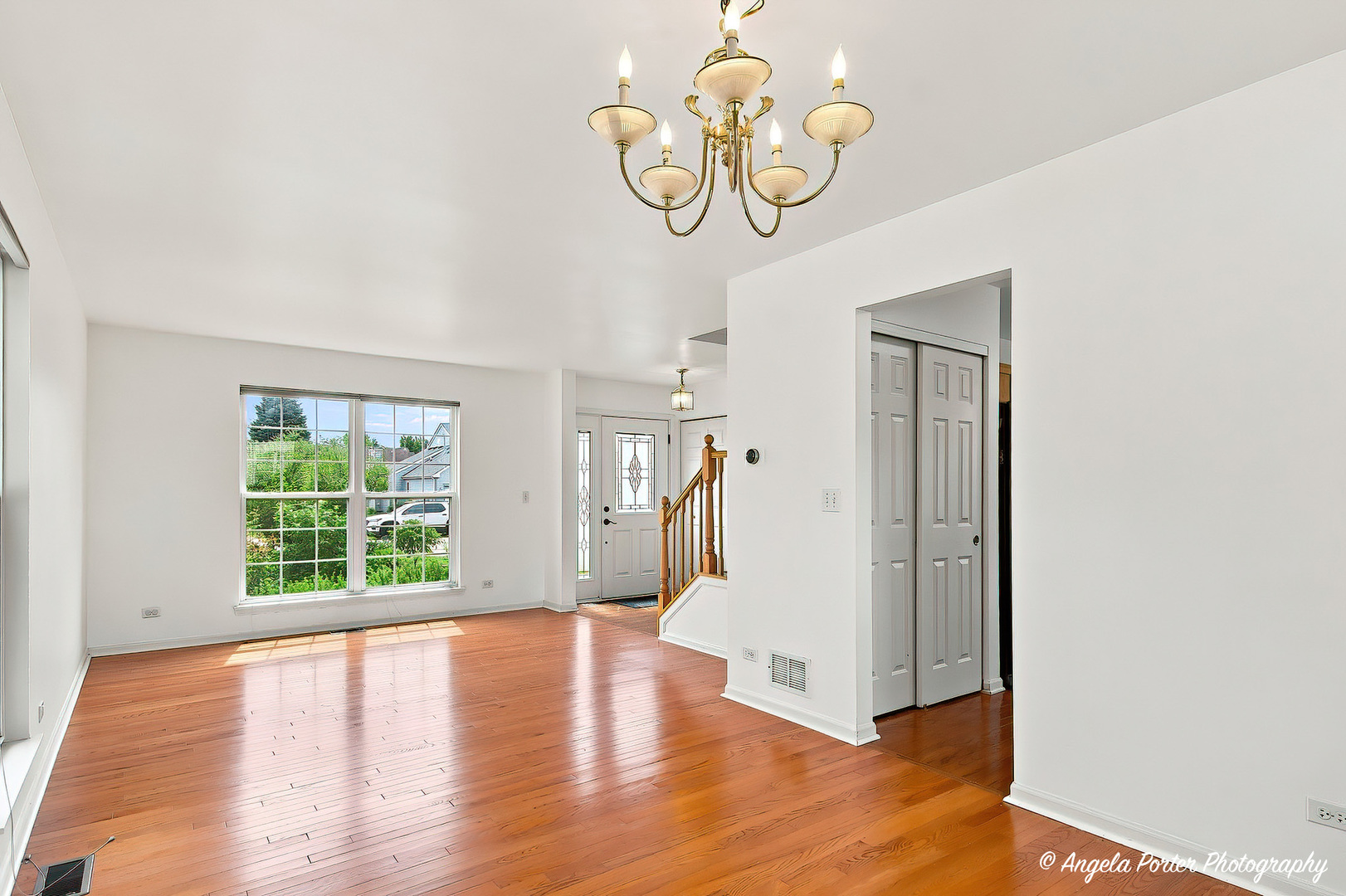 10570 Wing Pointe Drive Property Photo 6