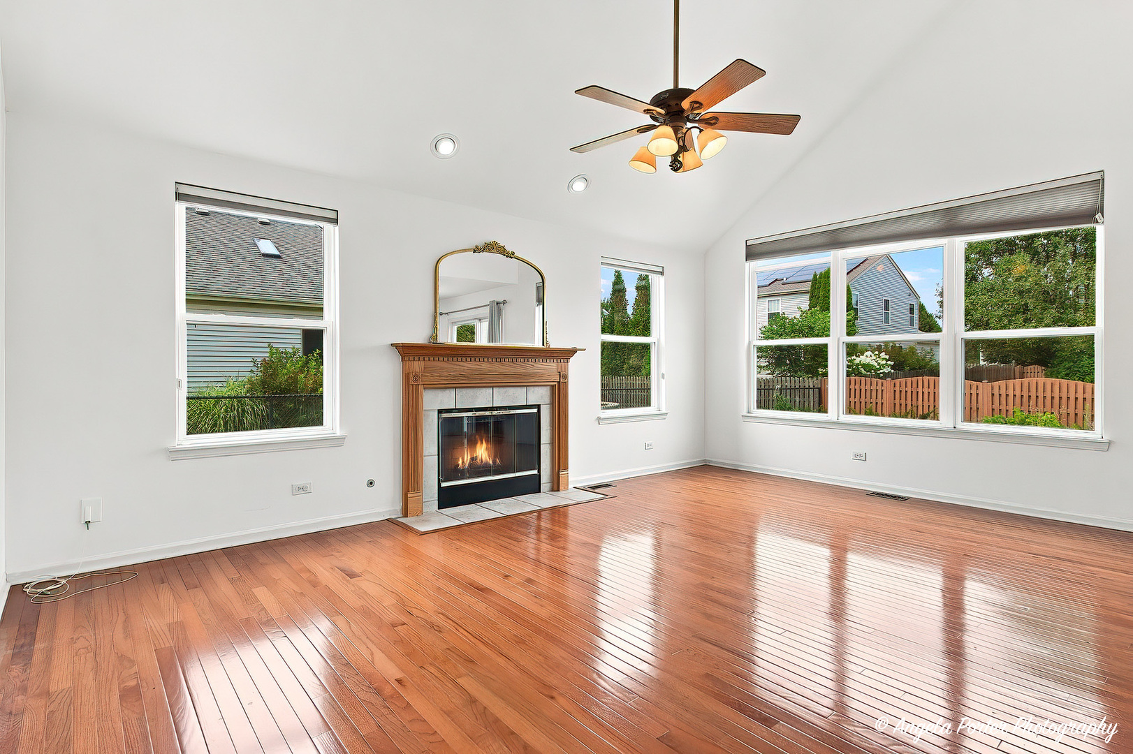 10570 Wing Pointe Drive Property Photo 18
