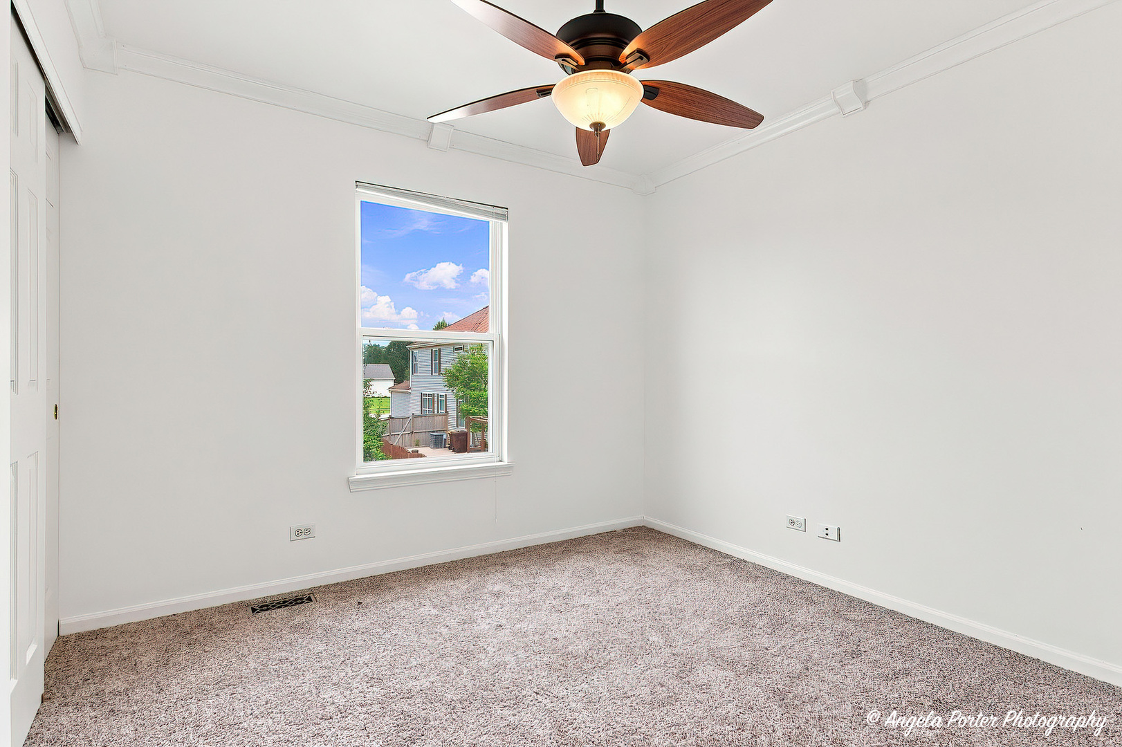 10570 Wing Pointe Drive Property Photo 24