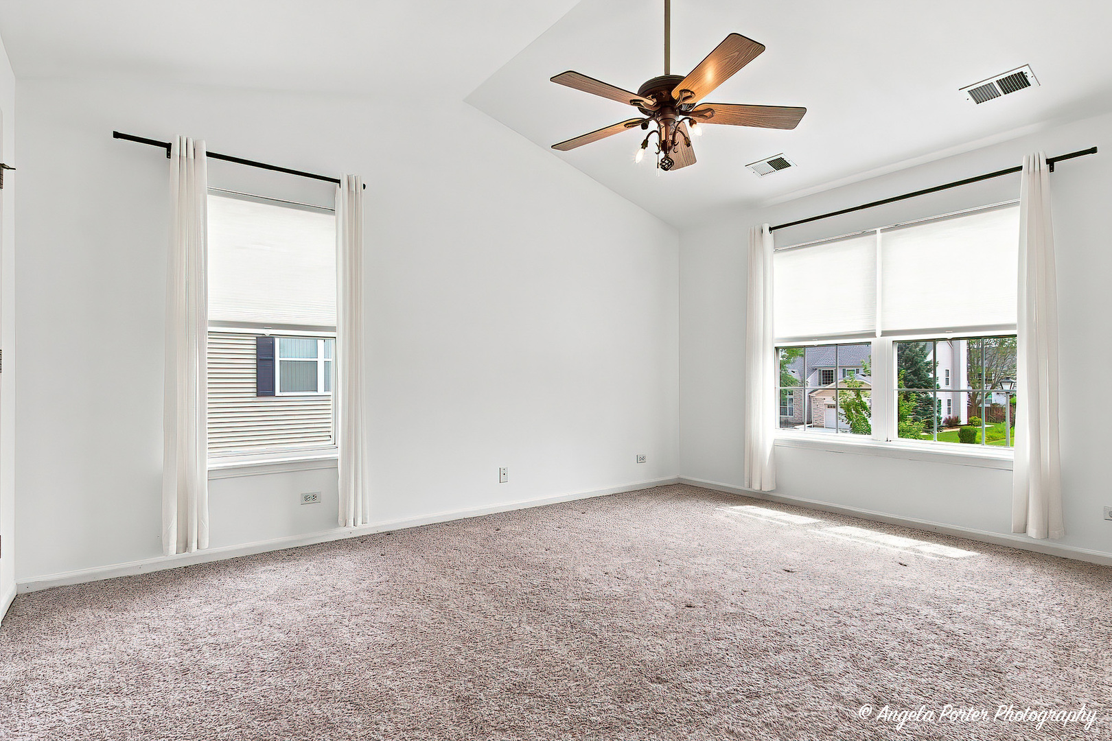 10570 Wing Pointe Drive Property Photo 27