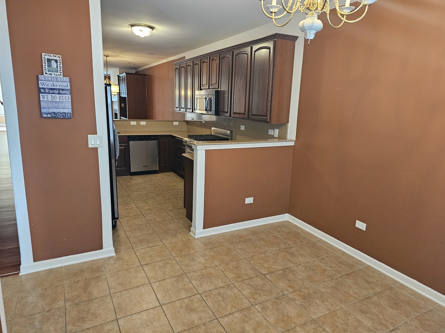 3702 Clubhome Lane Property Photo 8